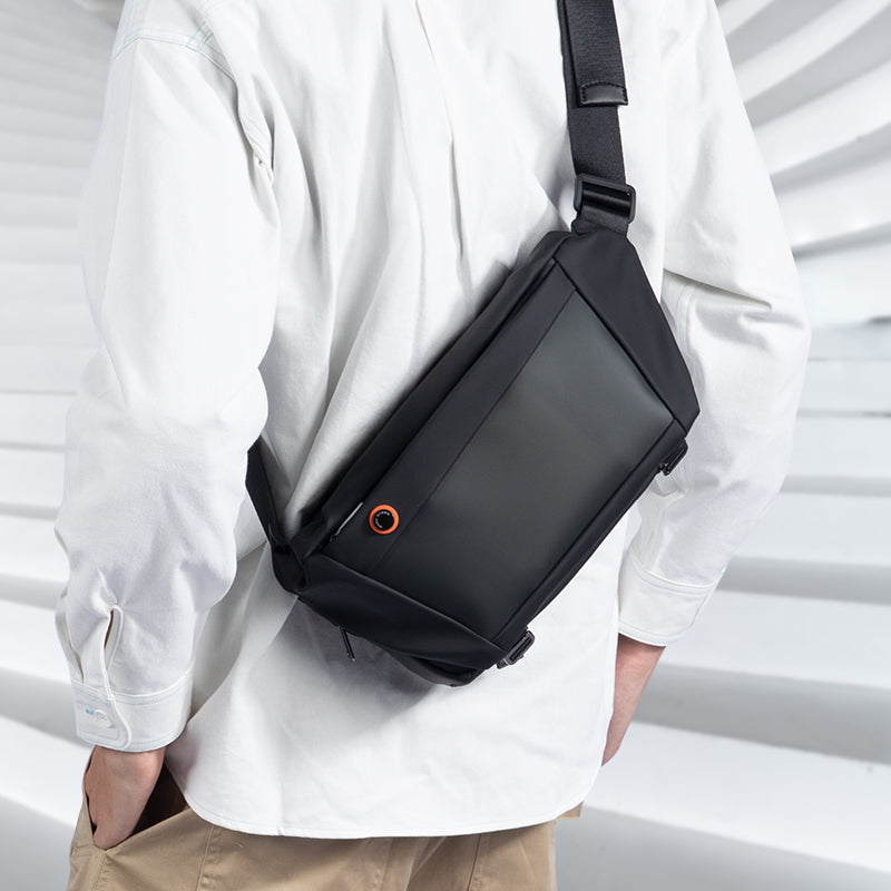 UrbanSling: Chic & Trendy Cross-body Bag for the Modern Urbanite